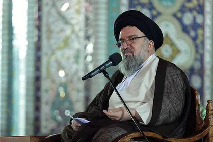 واکنش آیت&zwnj;الله خاتمی به اهانت عضو اصلاح&zwnj;طلب شورای شهر نیشابور به عزاداران/ حکم جلب او در مقابل جرم مشهودش صادر شود