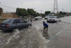بررسی مشکلات فاضلاب و آب‌های سطحی خوزستان / عدم انجام لایروبى یکى از علل آبگرفتگى‌هاى شدید اهواز است