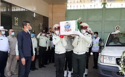 برگزاری تشییع پیکر شهید مدافع وطن در اهواز