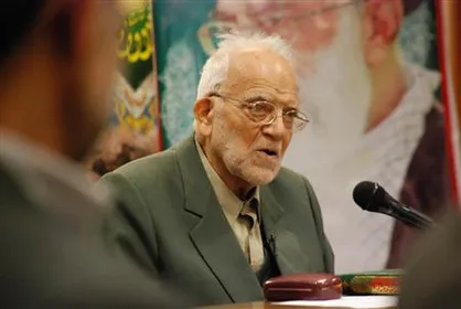 پیکر استاد محمد فولادگر مفسر برجسته نهج&zwnj;البلاغه به خاک سپرده شد