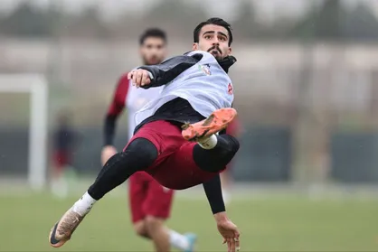 تمرین پرسپولیس در هوای بارانی تهران