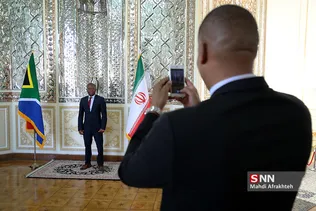 دیدار و نشست وزیر روابط و همکاریهای آفریقای جنوبی با وزیر امور خارجه ایران