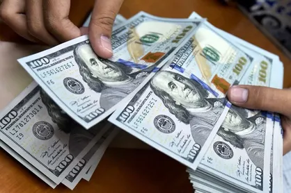 دیدگاه&zwnj;های موافقان و مخالفان حذف ارز 4200 تومانی