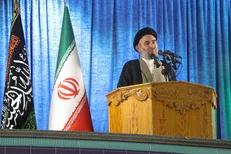 امام‌جمعه بروجرد: دولت بر قیمت‌ها نظارت کند