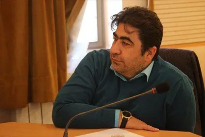 عامری: هیجانات مردم در بازار بورس و خروج آنها بعد از یک ریزش آنی، نمایش&zwnj;دهنده عدم تاب&zwnj;آوری مردم است