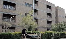 مسئولان خوابگاه تازه از خواب بیدار شدند/ کرم‌ها و موش‌ها همنشین دانشجویان دختر!