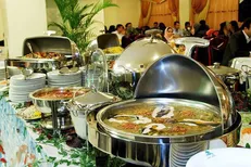 خطر کرونا در رستوران ها/ شکایت‌های بهداشتی را به ۱۹۰ بگویید