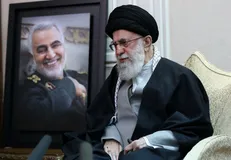 فیلم| انتشار لحظه‌های دیده‌نشده از حاج قاسم و رهبر انقلاب