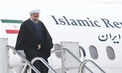 روحانی وارد آستانه شد