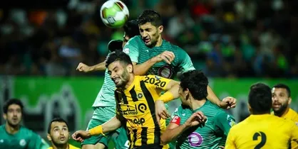 تساوی دربی اصفهان/ جدال قلعه&zwnj;نویی و منصوریان، پرسپولیس را در صدر نگه داشت