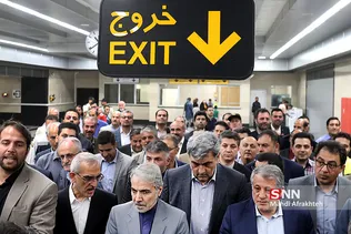 نو بخت معاون رییس جمهور، هاشمی رییس شورای شهر تهران و حناچی شهردار تهران