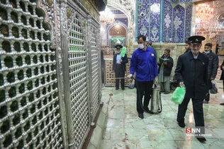  ضد عفونی کردن حرم حضرت فاطمه معصومه(س)