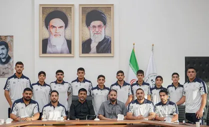 جنگنده و بی&zwnj;باک به مصاف حریفان بروید
