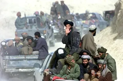حمله طالبان به &laquo;نیمروز&raquo;/ ۶ نظامی افغان کشته شدند