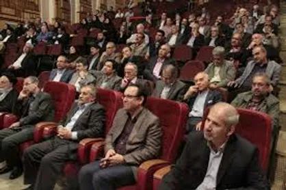 دور کردن اساتید انقلابی از دانشگاه به هر بهانه&zwnj;های به ضرر جریان علمی است