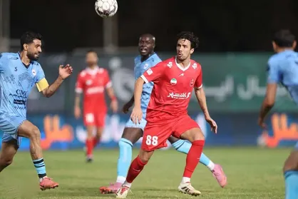 چادرملو مقابل پرسپولیس بازی می&zwnj;کند