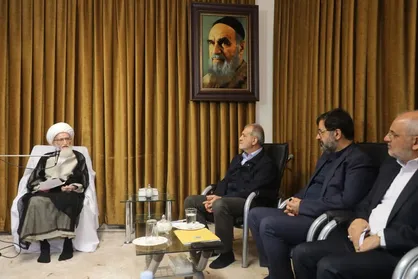 تمجید آیت&zwnj;الله نوری همدانی از مواضع ضدصهیونیستی رئیس جمهور/دولت به ارزش پول ملی توجه کند