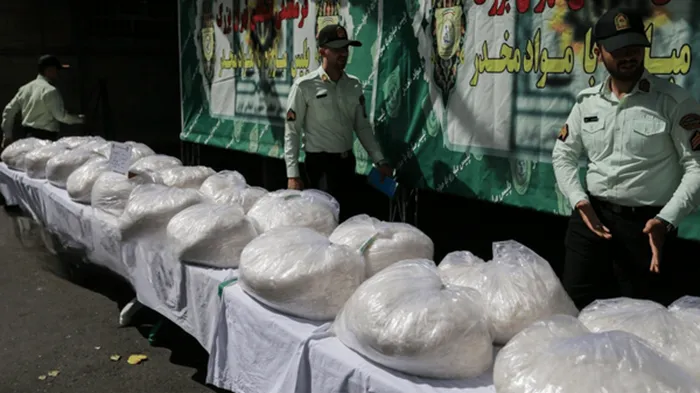 گزارش خبرنگار SNNTV از کشف ۶ تن مواد مخدر در پایتخت؛ از کوکائین‌های ۱۰ میلیاردی تا توقیف مسلحانه خودروی حامل شیشه + فیلم