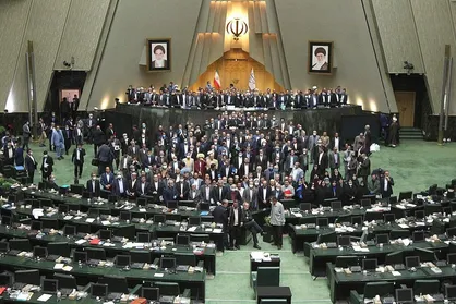 نمایندگان مجلس باید حافظ منافع کشور باشند / وزیر کشور بخشنامه سلامت انتخابات را با جدیت پیگیری کند