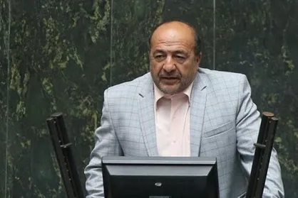 کرم&zwnj;پور: هزینه&zwnj;های خودروسازان براساس نرخ دلار یک چهارم شده/ قیمت خودرو باید یک سوم قیمت بازار باشد