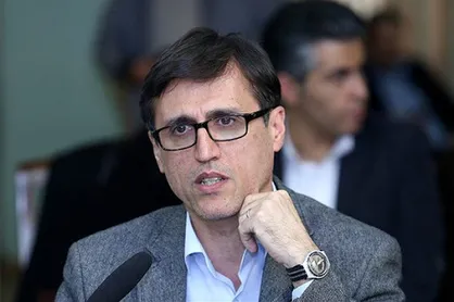 منصوری: ۲ میلیون نفر در کرونا بیکار شدند/ ۲۵۰ هزار نفر از بیکاران همچنان بیکارند