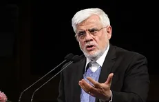 به یک حرکت جهادی و با نشاط نیاز داریم/ در دستاورد‌های دفاعی دست برتر را داریم، اما در صنایع خودروسازی چه کار کرده ایم؟
