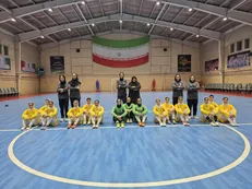 تمرین جوانان فوتسال با تمرکز بر برنامه‌های تکنیکی و تاکتیکی