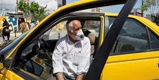 انتقاد تاکسیرانان به مجری برنامه دستپخت / توهین مجری آش را شور کرد