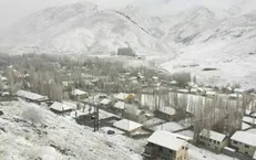 بارش ۱۰ سانتیمتری برف در جاده چالوس