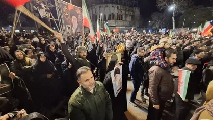 تجمع و حضور گسترده مردم در سوگ حماسی رهبر انقلاب + فیلم