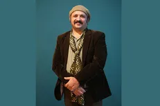 خلیلیان: هنرمندان تئاتر با استفاده از ابزار‌های نوین آثارشان را به‌روز کنند