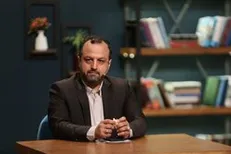 خاندوزی: برای رسیدن به شفافیت، حضور فعالین اقتصادی در مراکز مالیاتی به حداقل خواهد رسید