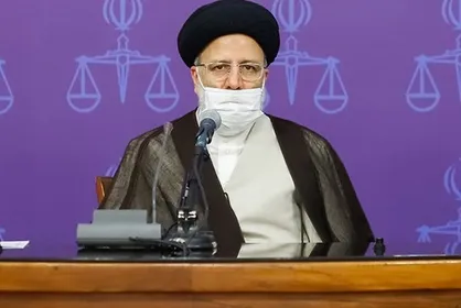 رئیسی: دیدن رفتار همراه تبعیض برای مردم سخت است / هر طرح اقتصادی باید با اقناع افکار عمومی همراه باشد