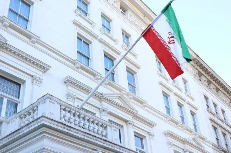 سفارت ایران در لندن: اولویت تهران همچنان دیپلماسی است/در دفاع از حاکمیت خود استواریم