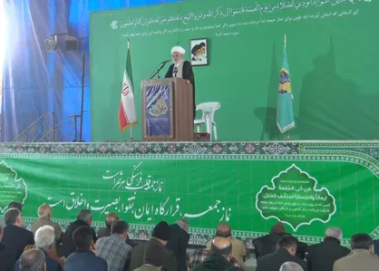 امام جمعه سمنان: تغییر هویت جامعه هدف اصلی دشمنان انقلاب است