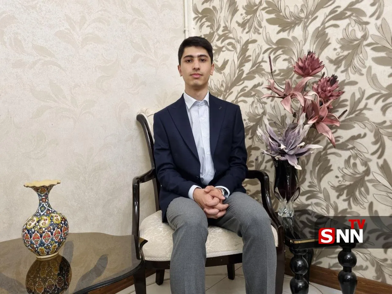 رتبه ۸ کنکور تجربی: در سخت‌ترین روزها جا نزدم؛ می‌خواهم پزشک بشوم و به کشورم خدمت کنم +فیلم