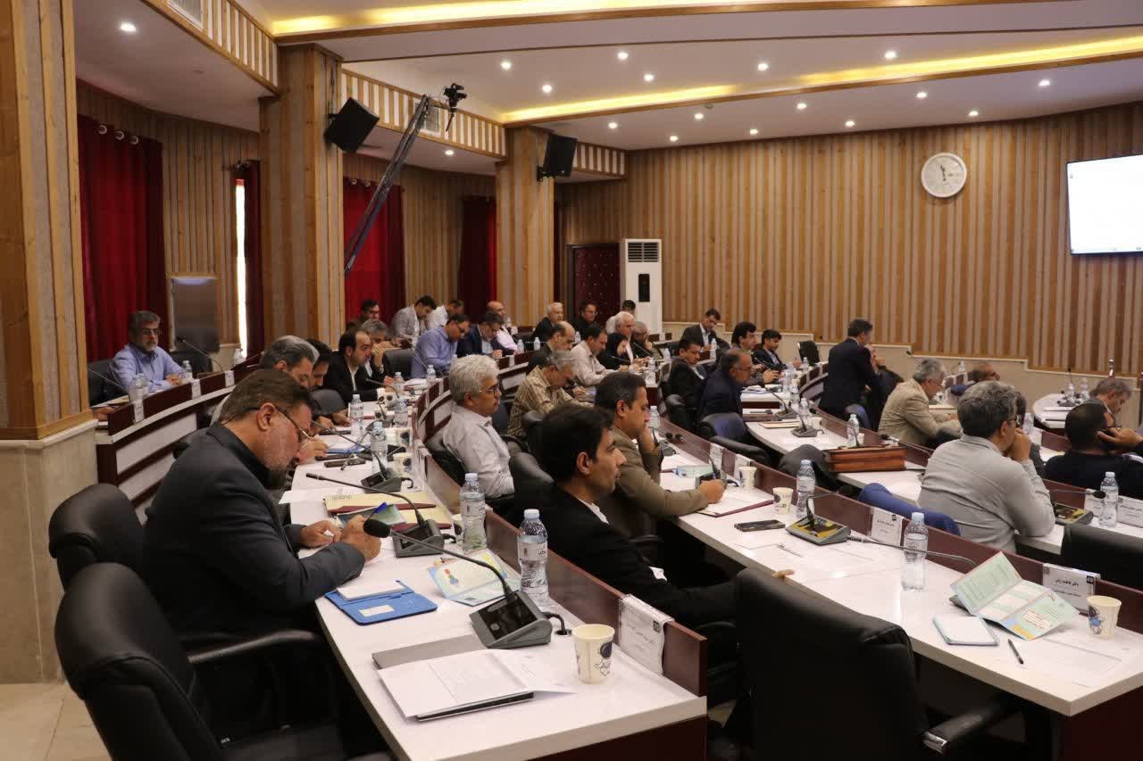 لزوم تمرکز دانشگاهها بر ابعاد تربیتی و فرهنگی در کنار آموزش دانشجویان لزوم تمرکز دانشگاهها بر ابعاد تربیتی و فرهنگی در کنار آموزش دانشجویان