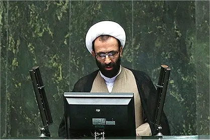 سلیمی: سردرگمی دولت در بازگشایی مدارس شبهه انگیز است / کمیسیون آموزش بررسی کند