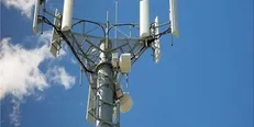 صدور ۲ هزار مجوز نصب دکل/ ابهام در عملکرد شرکت ارتباطات مشترک شهر