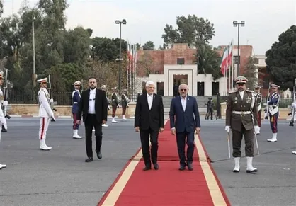 عارف عازم روسیه شد