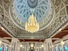 خودنمایی هنر ایرانی در مسجد سلطان قابوس عمان/ ماجرای خنجری که سلطان عمان به پزشکیان اهدا کرد چه بود؟