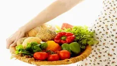 کاهش عوارض بارداری با رژیمی خاص