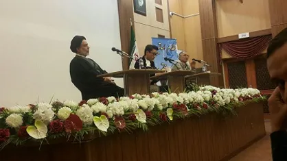 نبوی: بدنبال خط سازش خیانت و تسلیم می&zwnj;آید/ زیباکلام: برای ایران مهم است که در آمریکا چه کسی رئیس&zwnj;جمهور باشد!