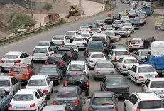 مصادف با ایّام سیاه کرونا؛ در هراز و چالوس ترافیک سنگین است!