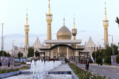 استقرار مأموران پلیس راهور در معابر منتهی به مرقد امام (ره)