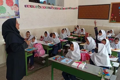 کمبود فضای آموزشی در فردیس/ نیاز به ۹۱ مدرسه برای کاهش تراکم دانش&zwnj;آموزان