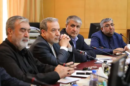 جزئیات جلسه کمیسیون امنیت ملی مجلس با حضور وزیر خارجه و رئیس سازمان انرژی اتمی