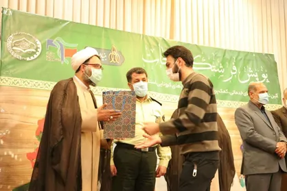 پرداخت نشدن مطالبات نیرو&zwnj;های خدماتی علوم پزشکی همدان / مسئولان دانشگاه در مراسم تقدیر از خدماتی&zwnj;ها شرکت نکردند