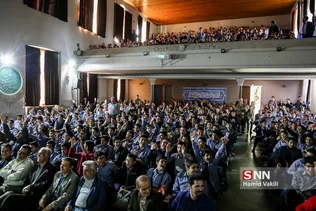 تماشای بازی پرسپولیس و کاشیما آنتلرز در دبیرستان البرز
