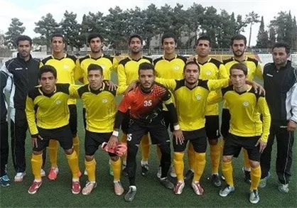 فوتبال شیرازی ها خوش درخشید؛ صعود فجرسپاسی به لیگ برتر و پیروزی امیدبخش شهرراز در لیگ دسته یک